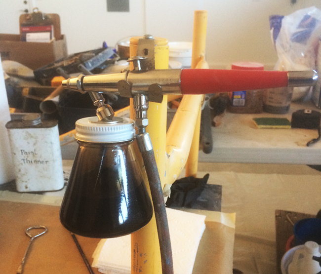 airbrush_n_bottle pic goes here